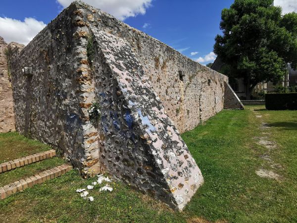 Damville vers 1198-1199